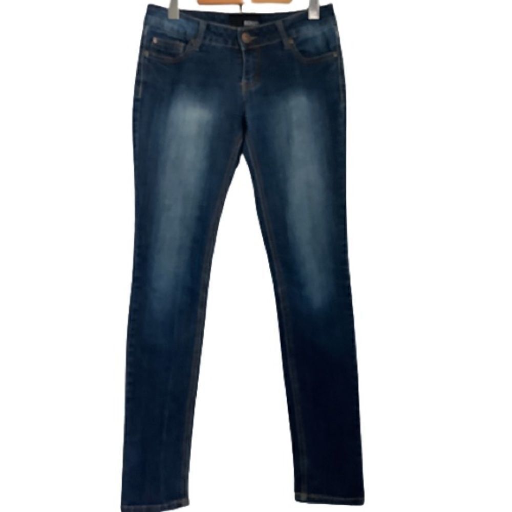 BONGO SKINNY BLUE JEANS SIZE 5‎